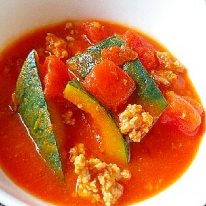 カボチャとトマトのスープ
